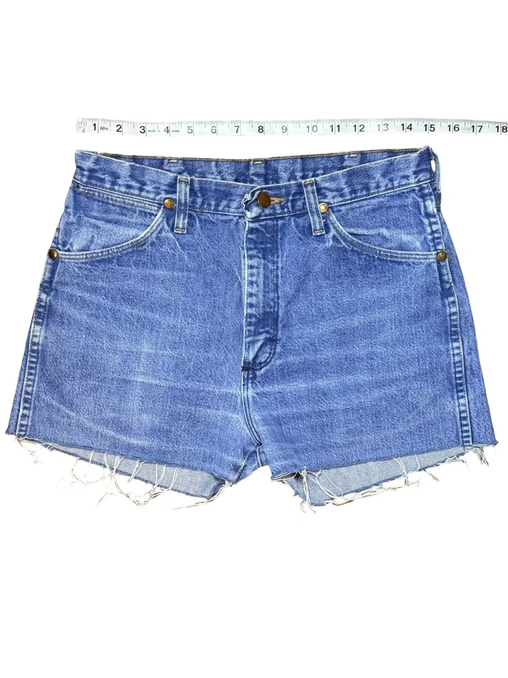 Vintage Wrangler High Rise Cutoff Shorts Distressed Size 13/14 🇺🇸